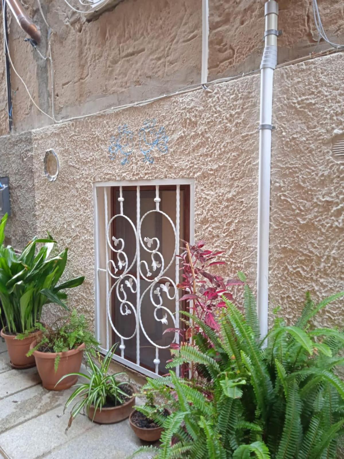 Casa Vacanza Castello Каляри Екстериор снимка