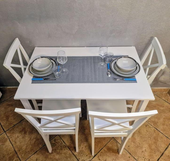 Casa Vacanza Castello Каляри Екстериор снимка