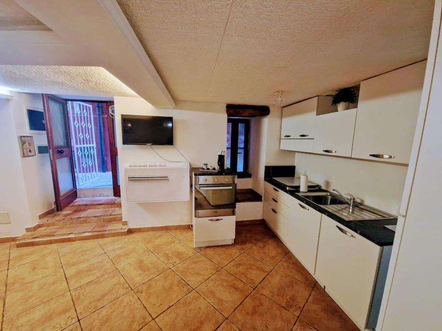 Casa Vacanza Castello Каляри Екстериор снимка