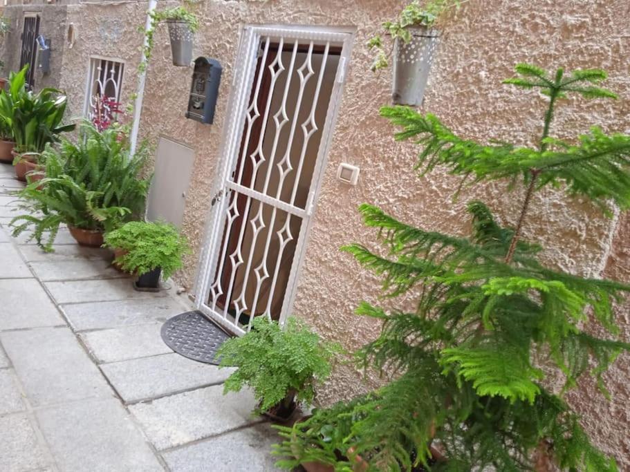 Casa Vacanza Castello Каляри Екстериор снимка
